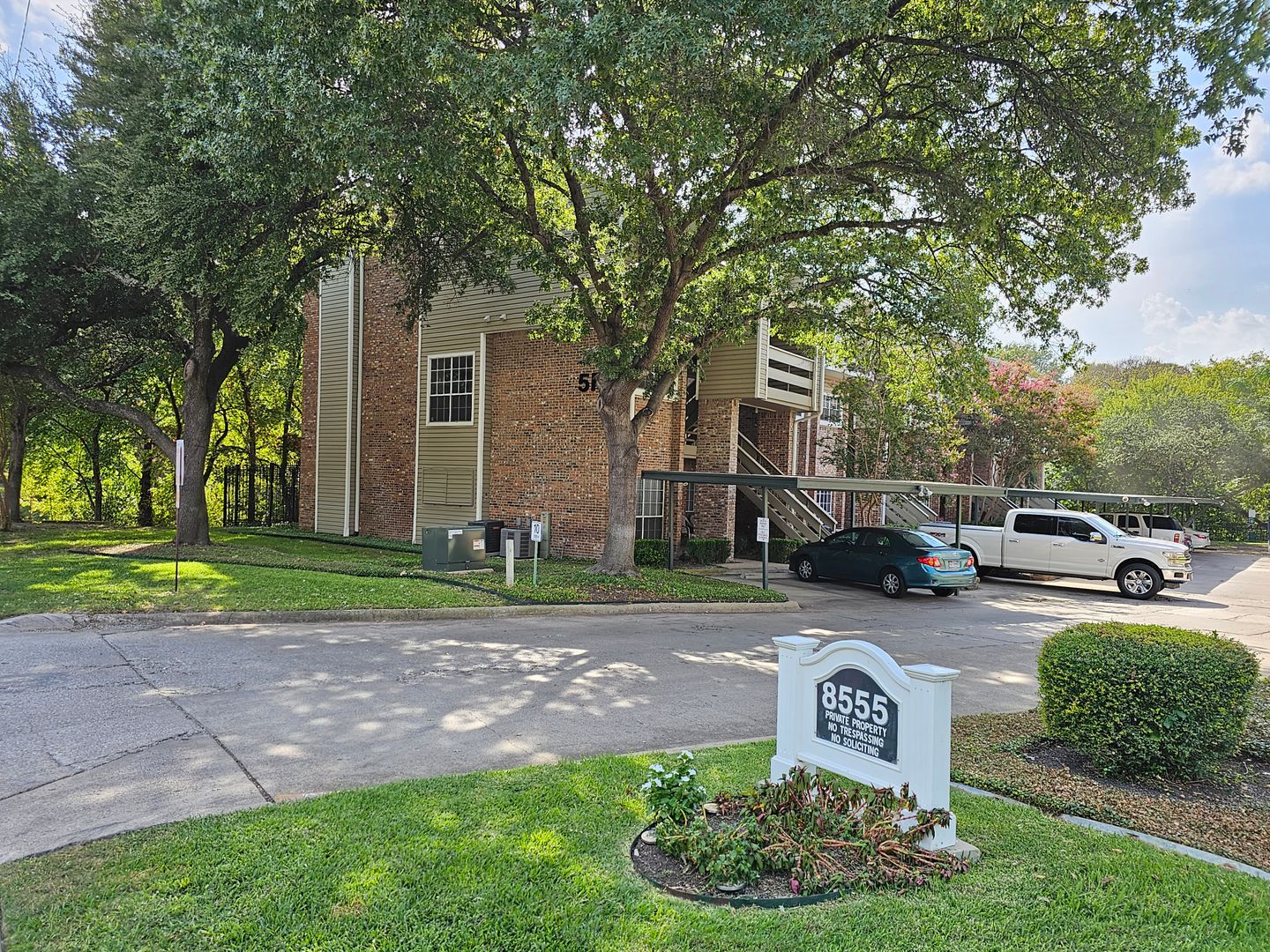 DALLAS Condo: 8555 FAIR OAKS CROSSING #503