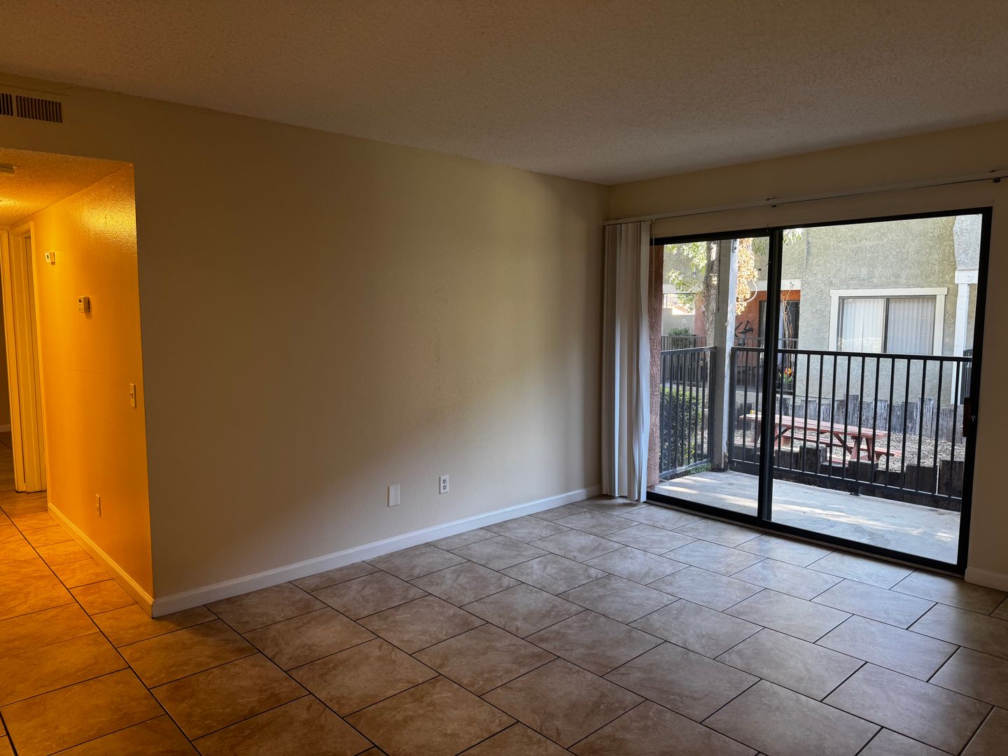 Fontana Apartment: 1531 W. Rialto Ave