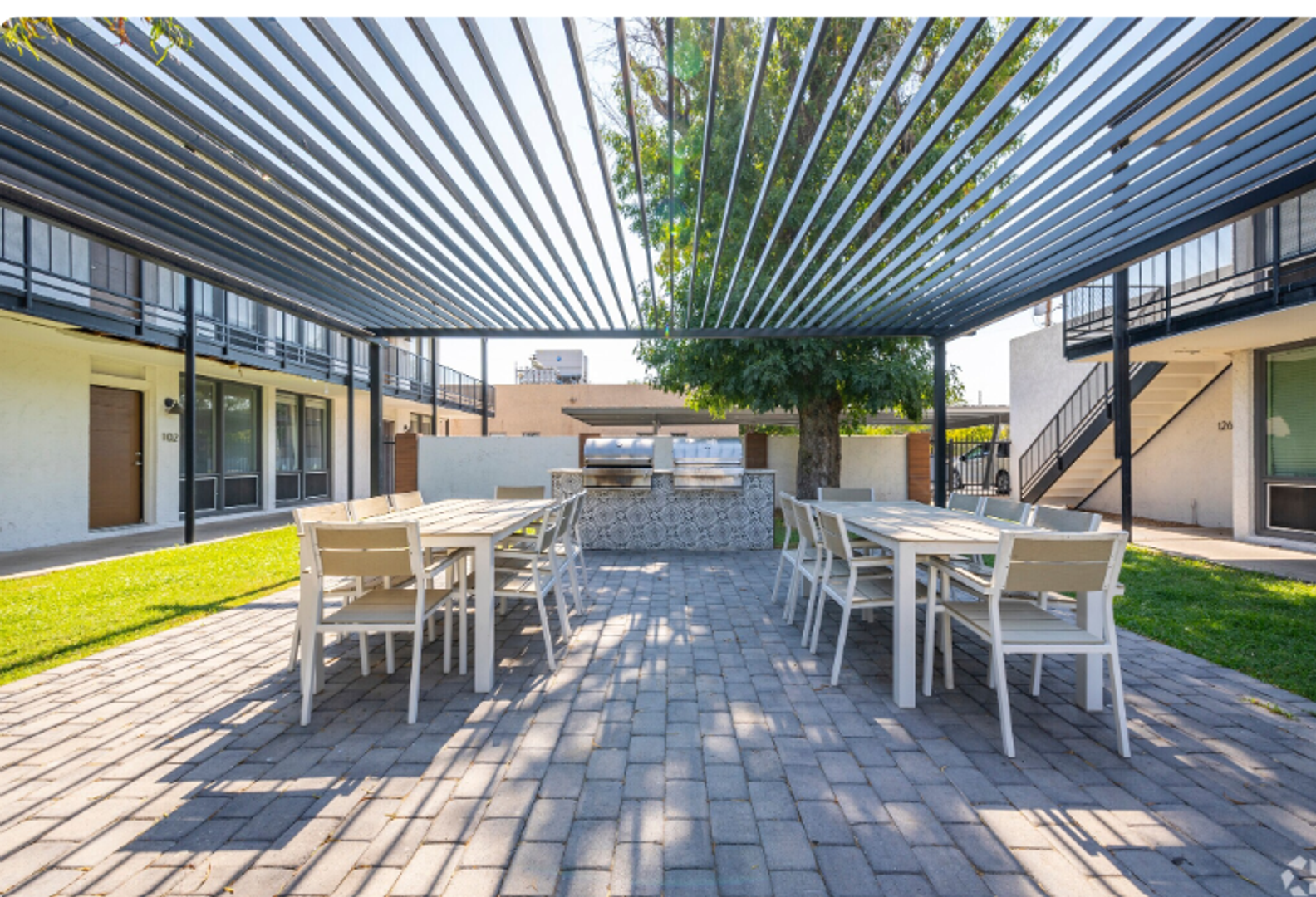 Phoenix Apartment: 2339 W. Northern Avenue