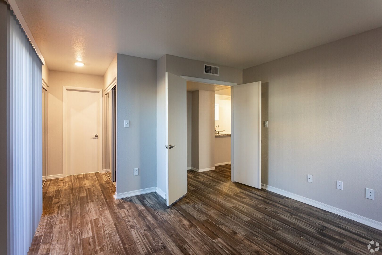 Mesa Apartment: 111 N Mesa Drive