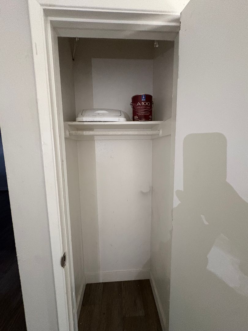 Mesa Apartment: 111 N Mesa Drive