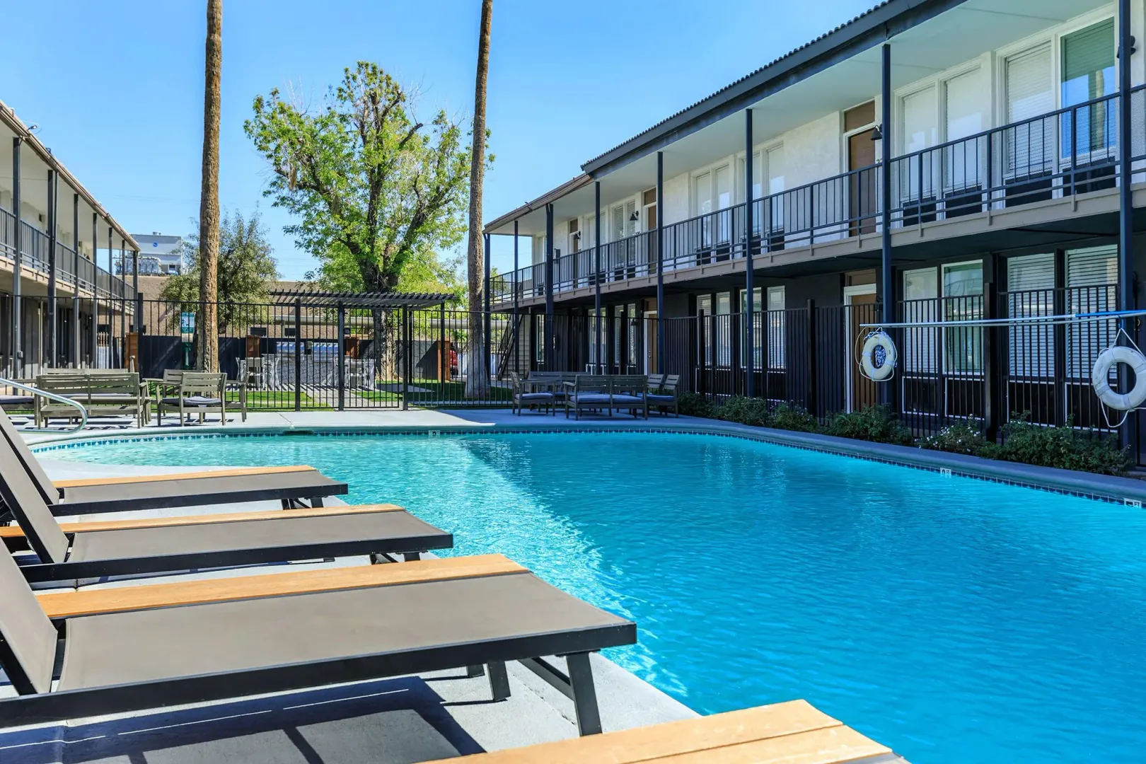 Phoenix Apartment: 2339 W. Northern Avenue