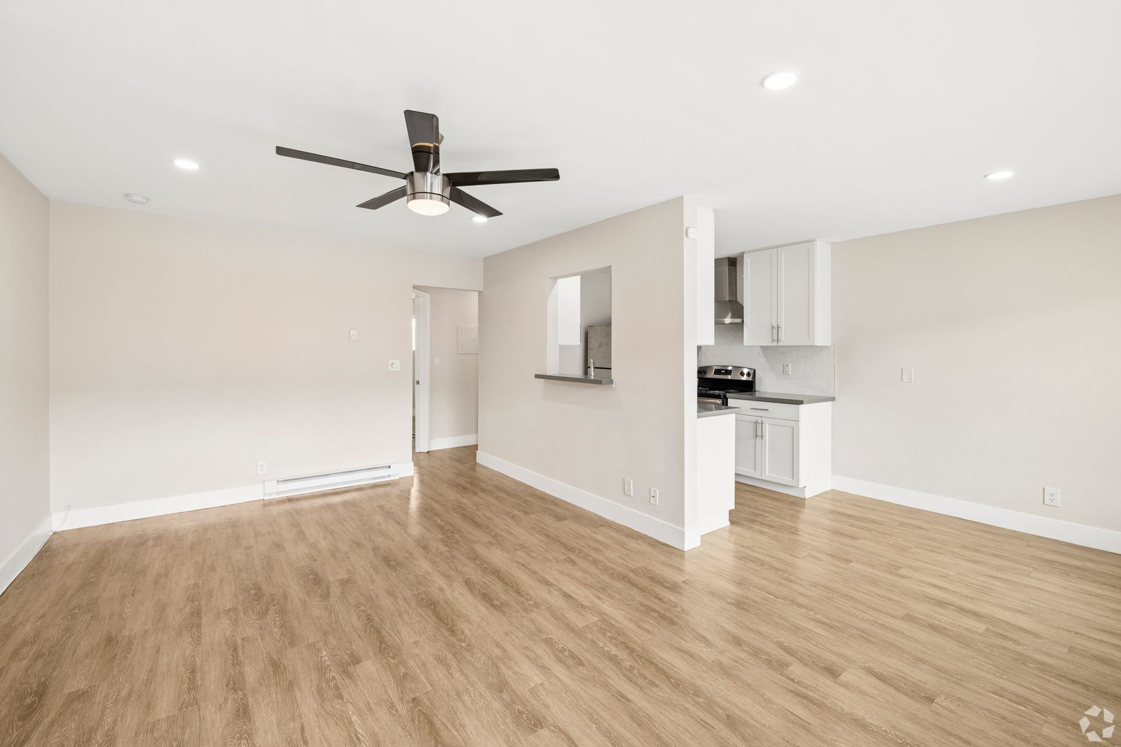Long Beach Apartment: 1741 Park Avenue