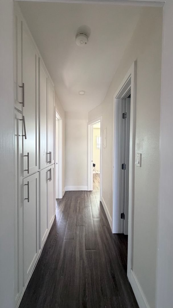 Long Beach Apartment: 1741 Park Avenue