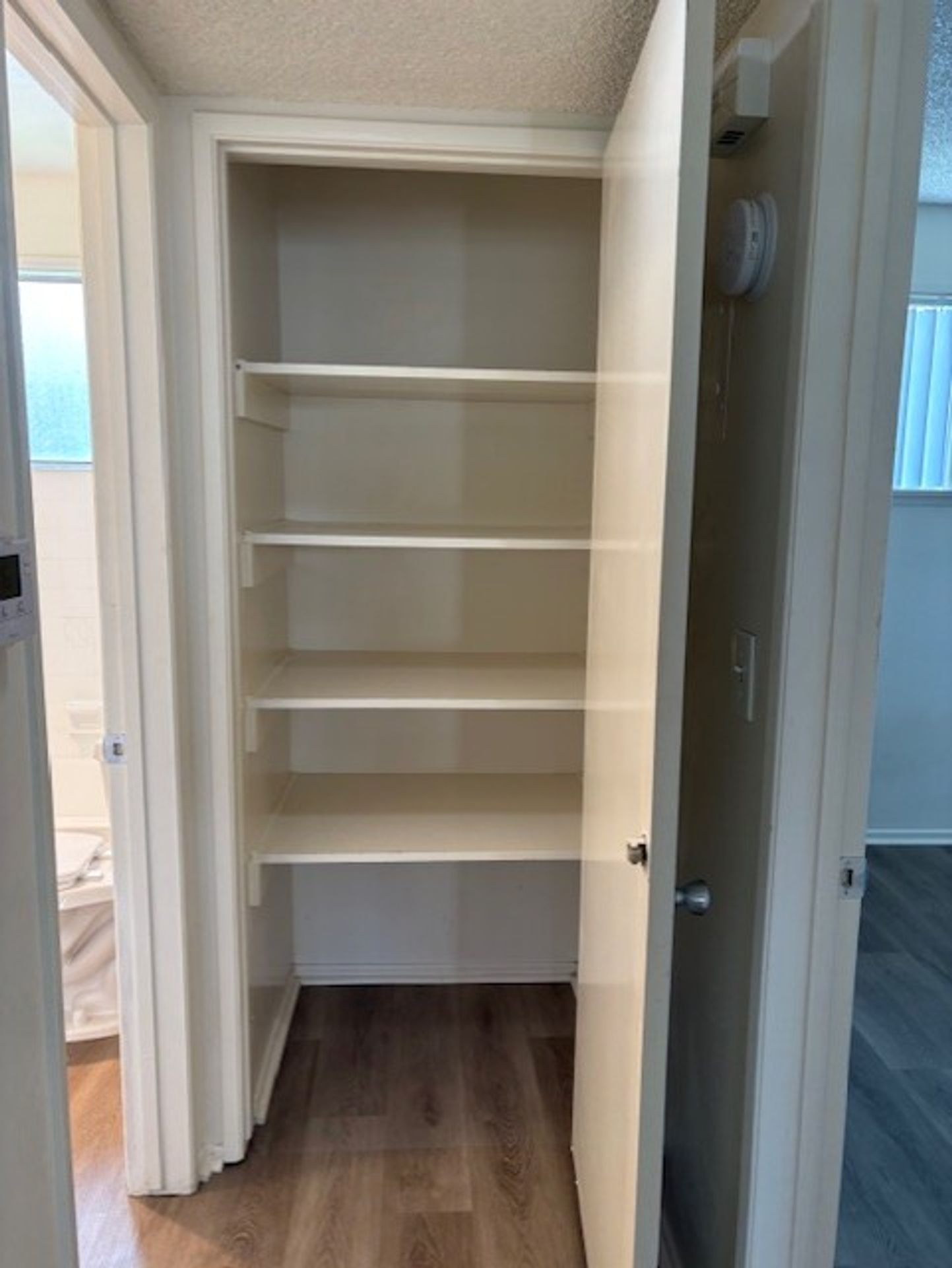 Riverside Apartment: 4641 - 4645 Arlington Avenue