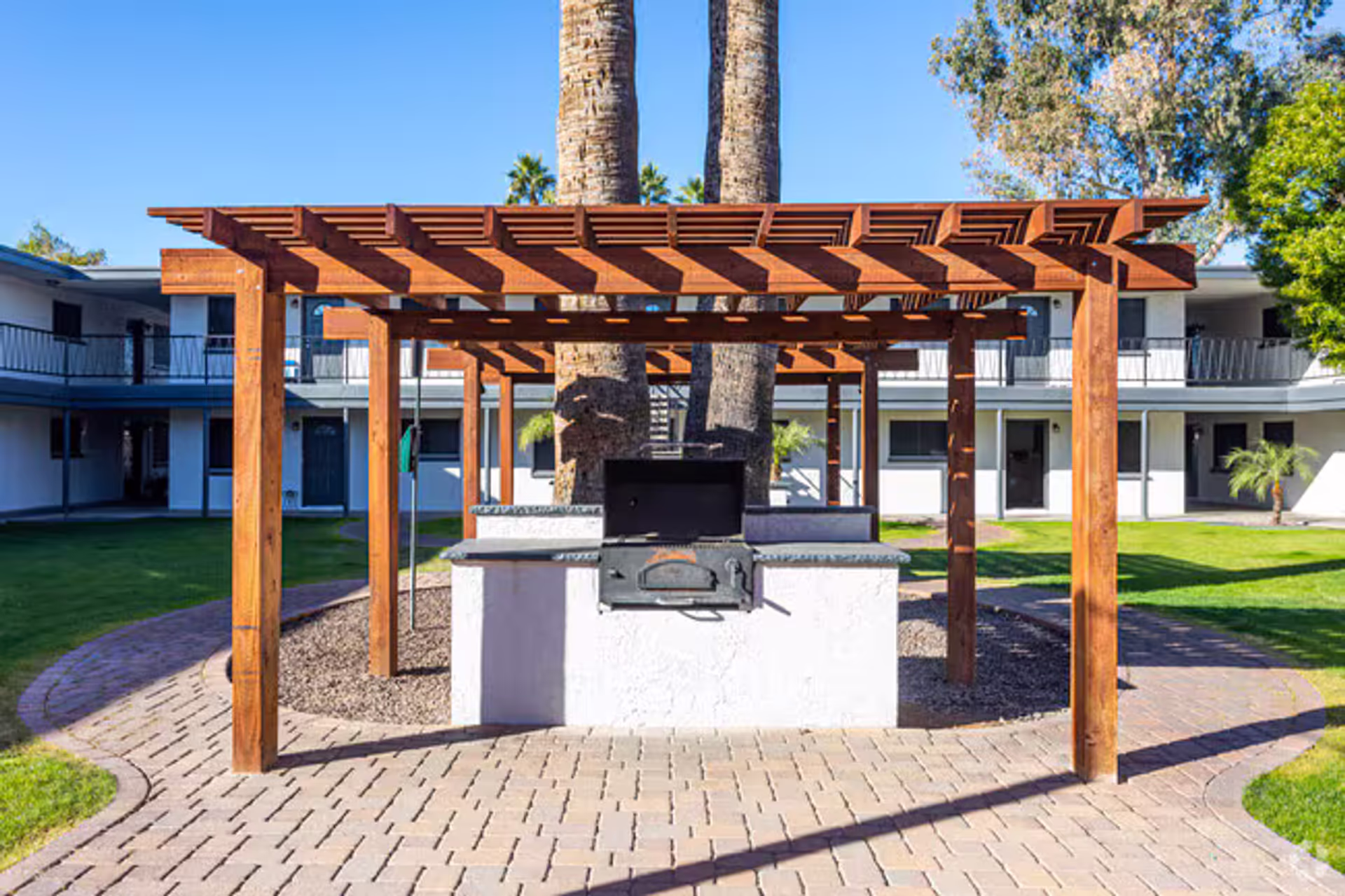 Mesa Apartment: 111 N Mesa Drive