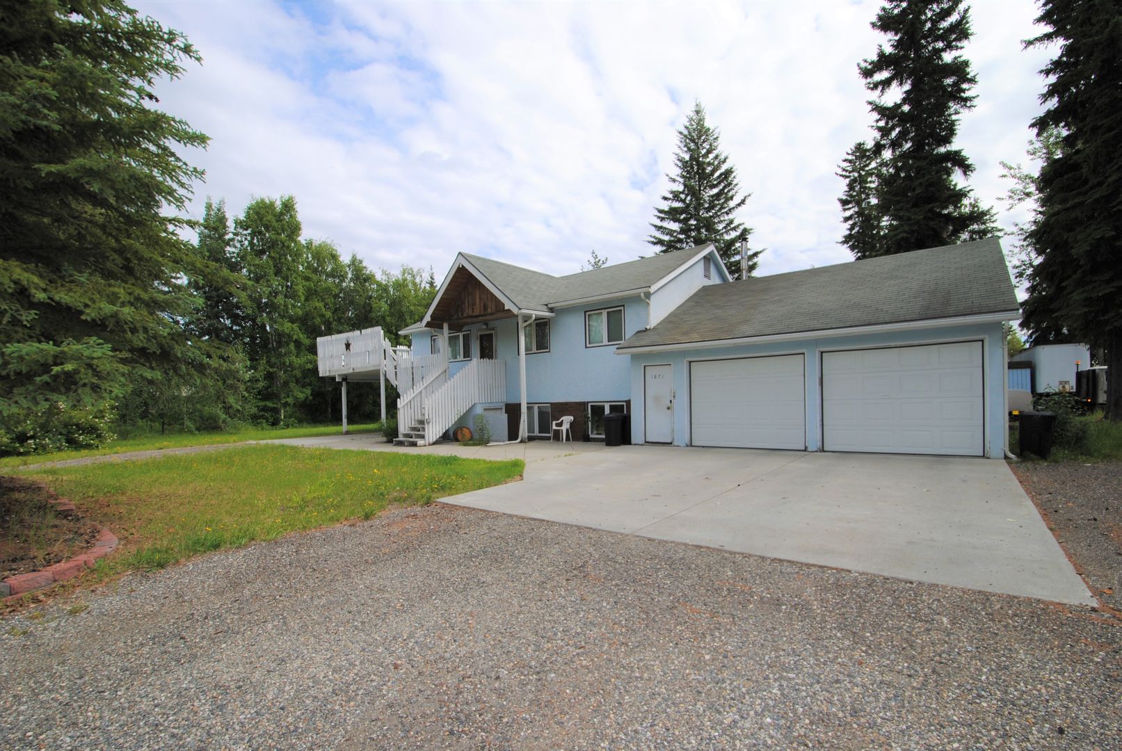 Fairbanks Apartment: 1871 Kiana St
