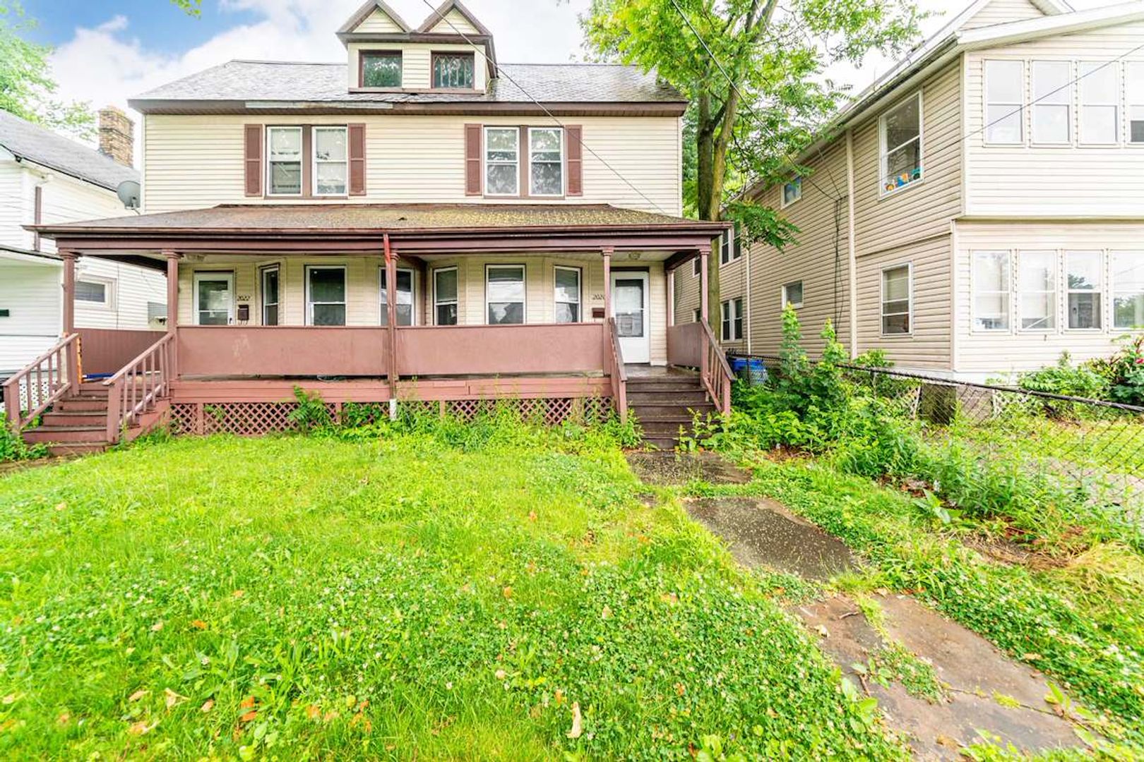 Cleveland Apartment: 2020 W 99th St