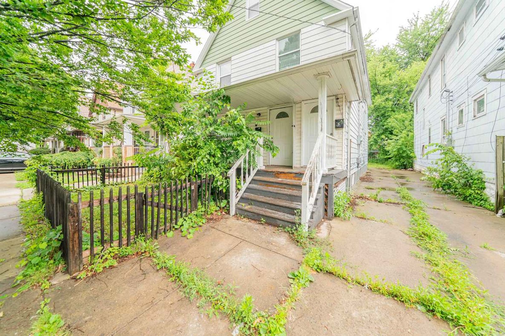 Cleveland Multiplex: 4310 Daisy Ave