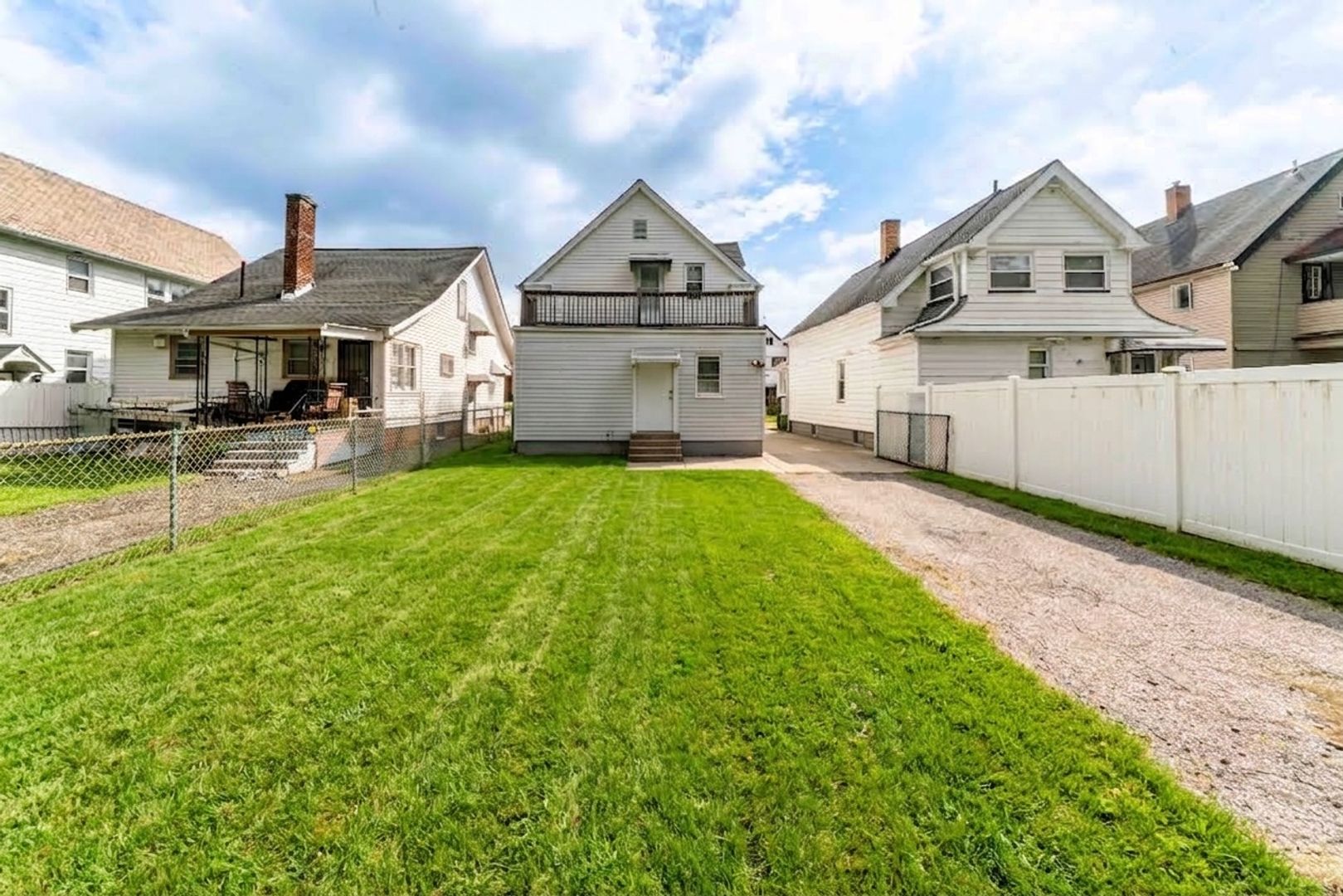 Cleveland House: 3452 W 49th St