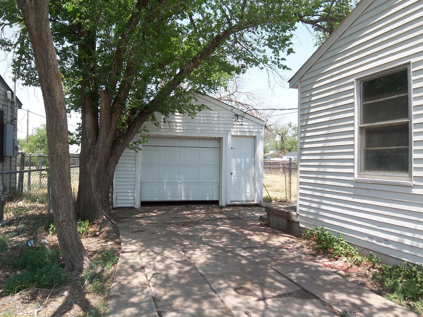 Amarillo House: 1406 SW 46th Ave