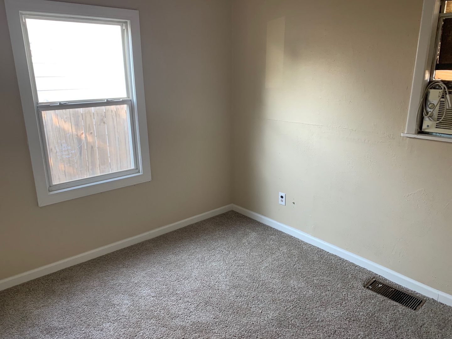 Amarillo House: 4602 S Bowie St