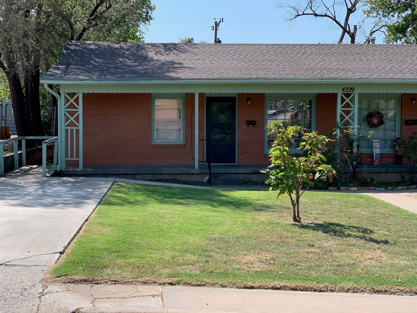 Amarillo House: 4229-A SW 2nd Ave