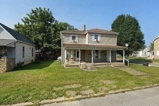 Downstairs Apartment with Porch and Yard Space