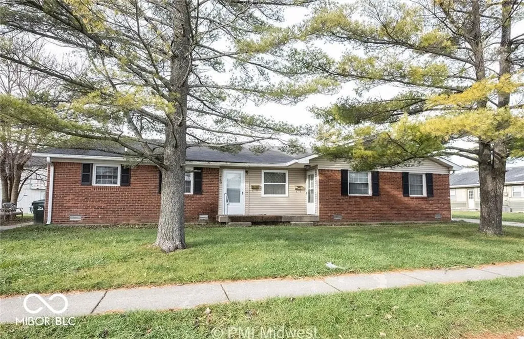 Greenfield Apartment: 1442 Coachlite Dr