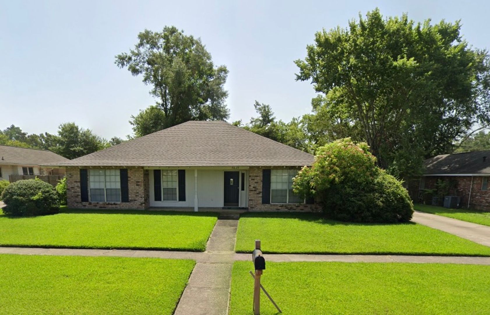 Baton Rouge House: 5629 Loranger Dr.