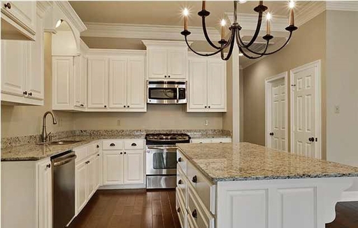 Beautiful Home off Bluebonette and Perkins – photo 1