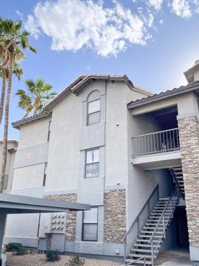 Cute 2 bedroom Condo with community pool * Central Phoenix – photo 1