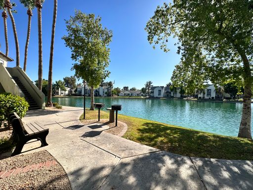 Nice 1 br 1 ba condo in Chandler* All appliances included * upstairs unit! – photo 1