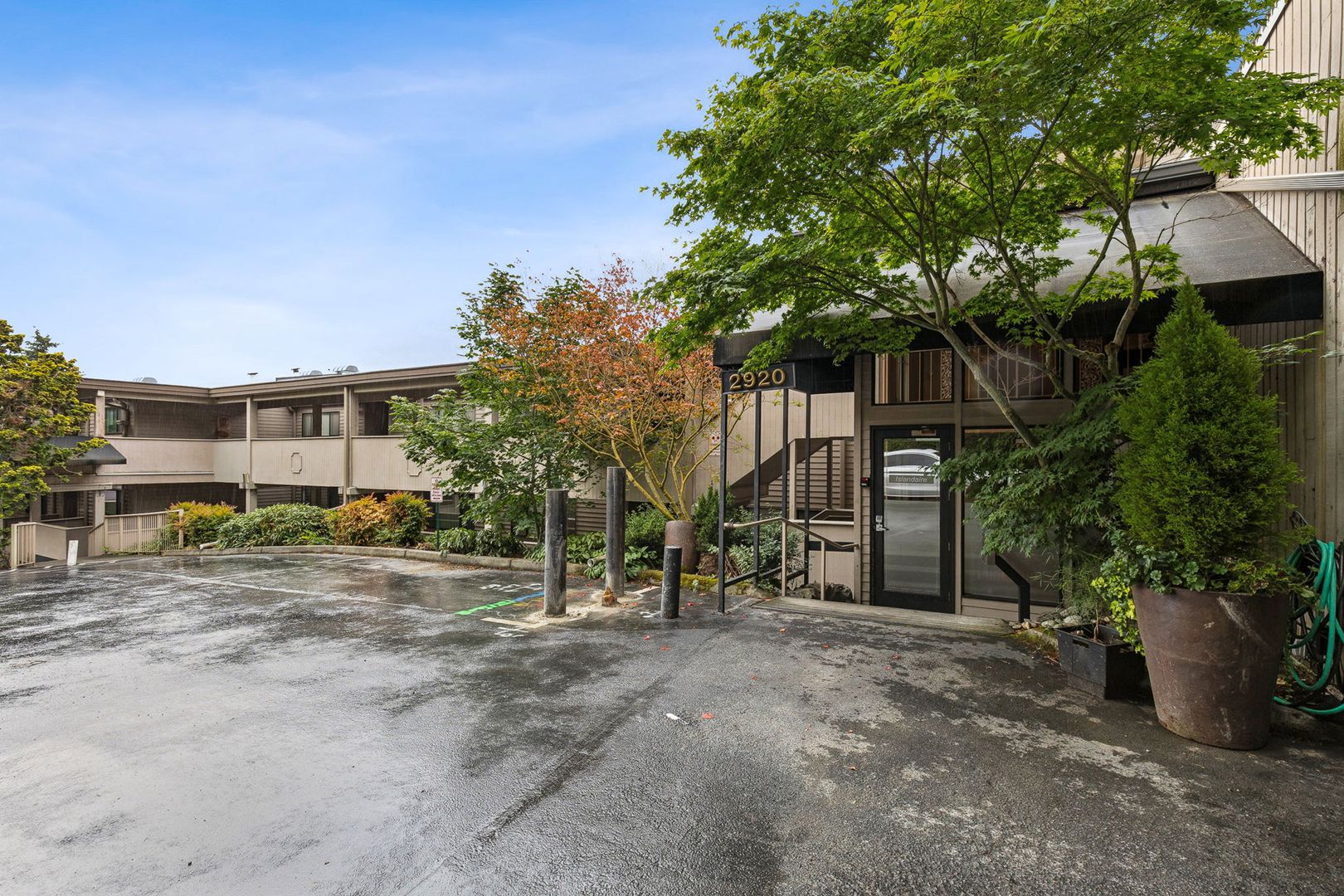 Mercer Island Condo: 2920 76th Ave SE #204