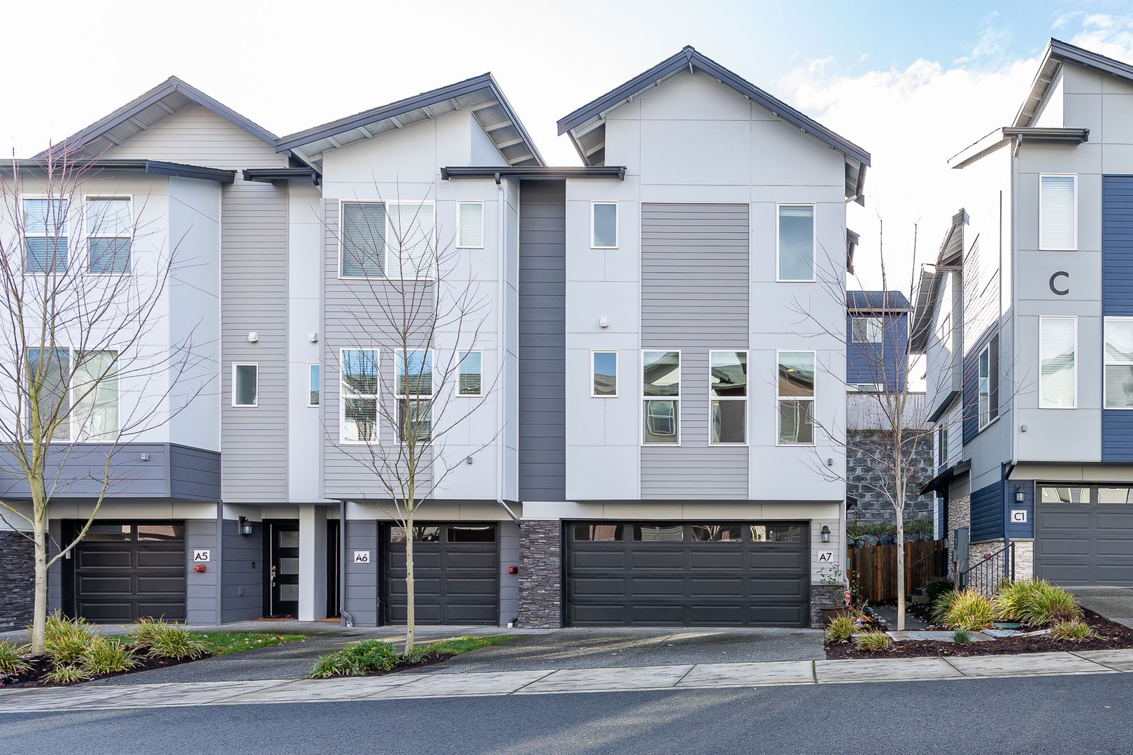 Lynnwood Townhome: 15720 Meadow Rd #A-7