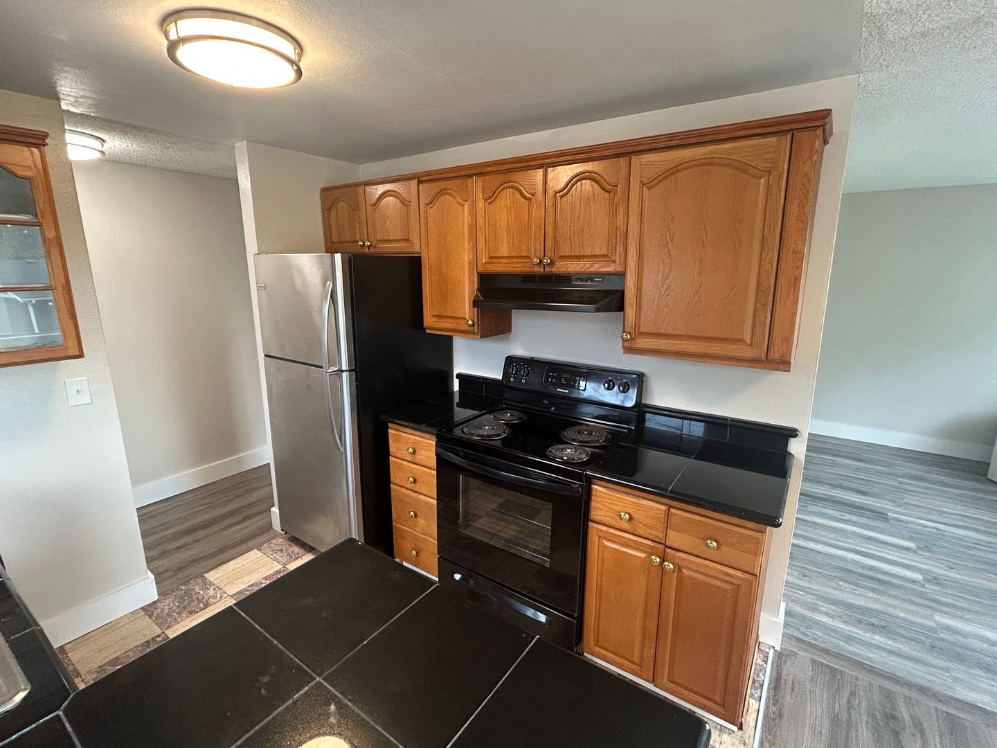 Auburn Apartment: 2409 N St NE