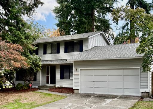 4 Bed / 2.5 Bath Finn Hill home in Kirkland $3,695/month – photo 1