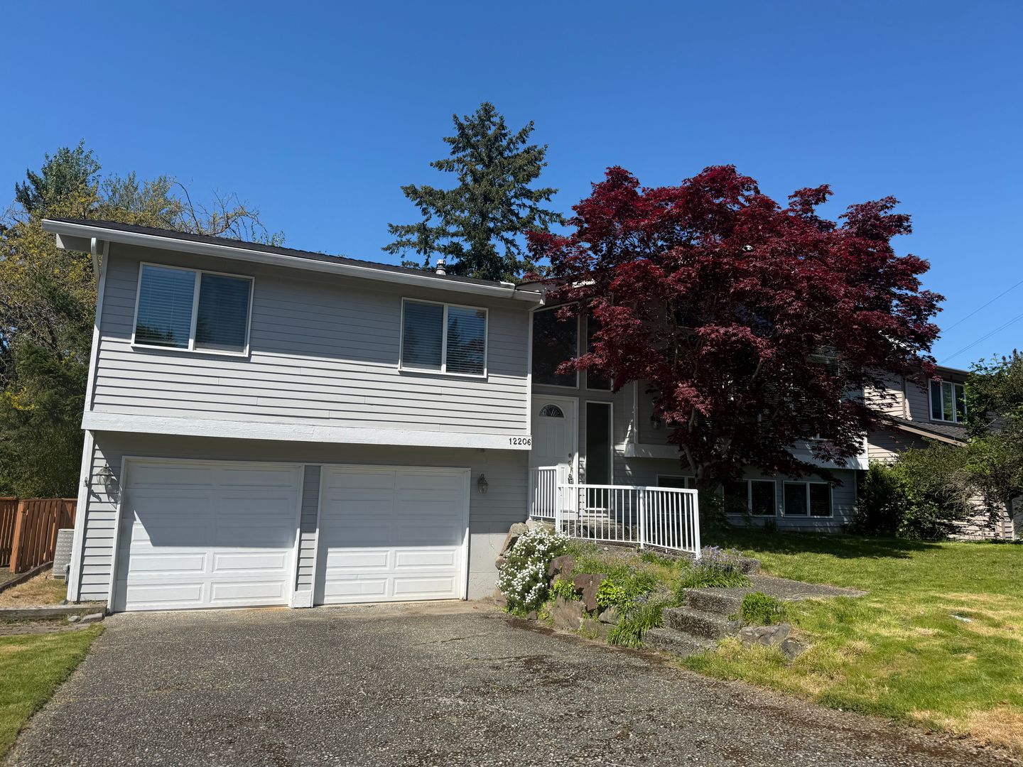 Bellevue House: 12206 SE 47th St