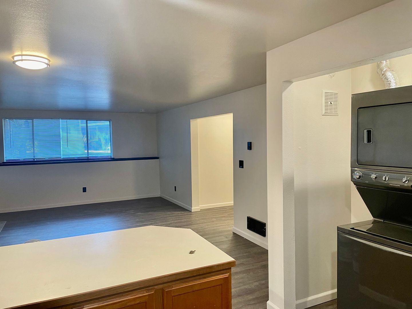 Edmonds Apartment: 23523 Edmonds Way