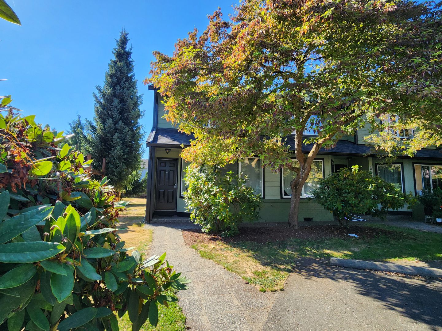 Monroe Townhome: 651 North St, #A
