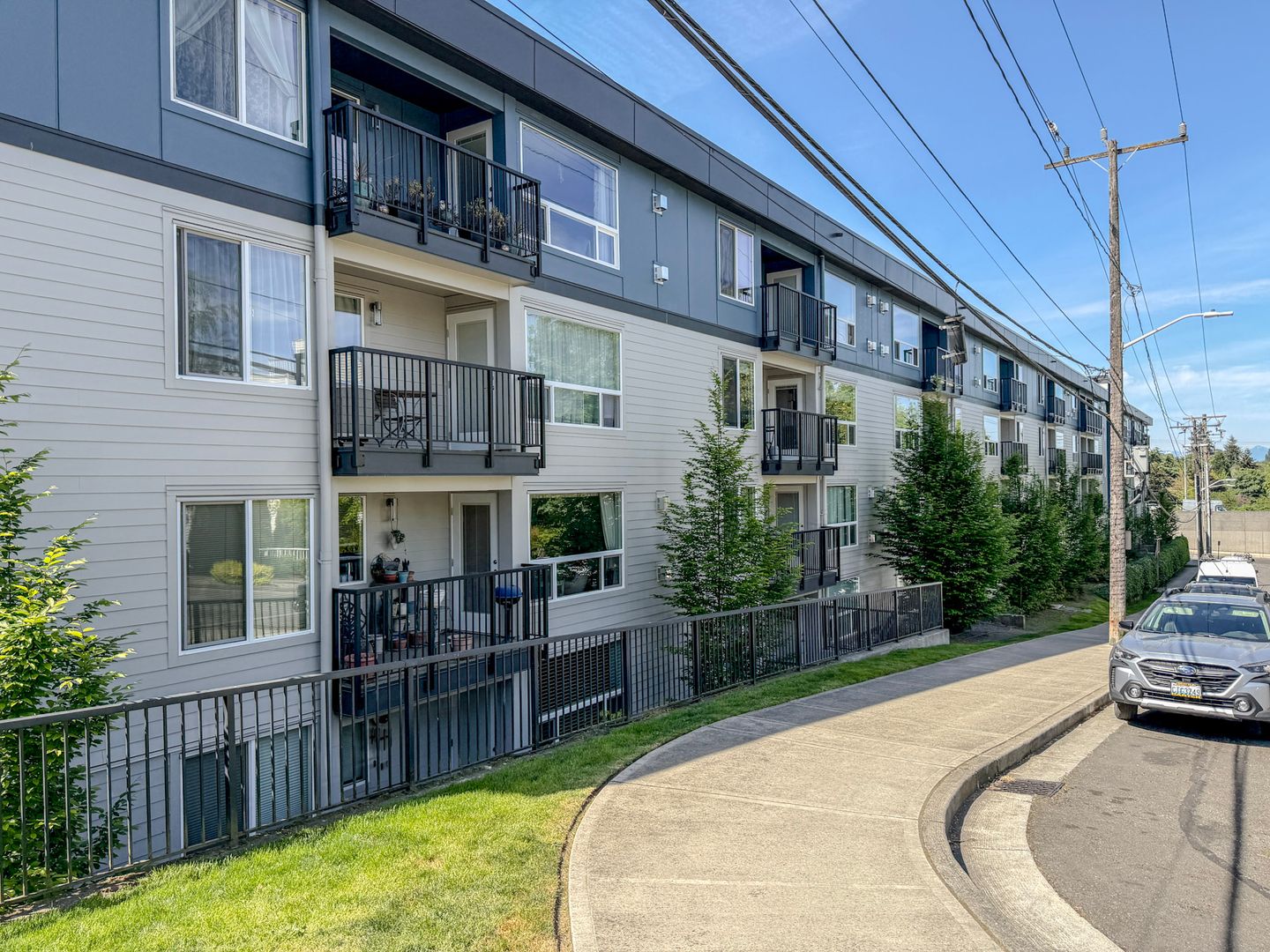 Seattle Condo: 9416 1st Ave NE #104