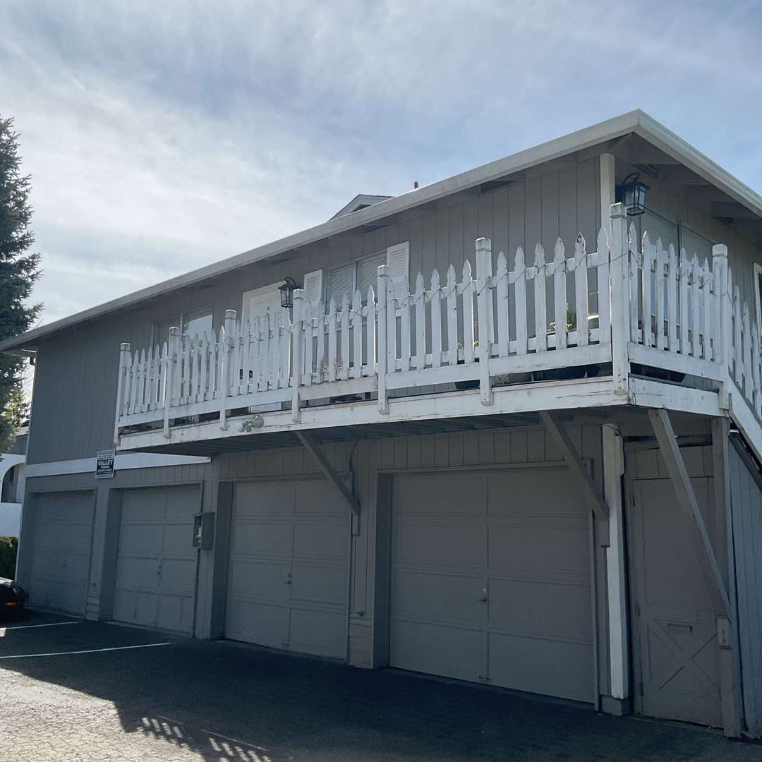 Auburn Apartment: 2409 N St NE