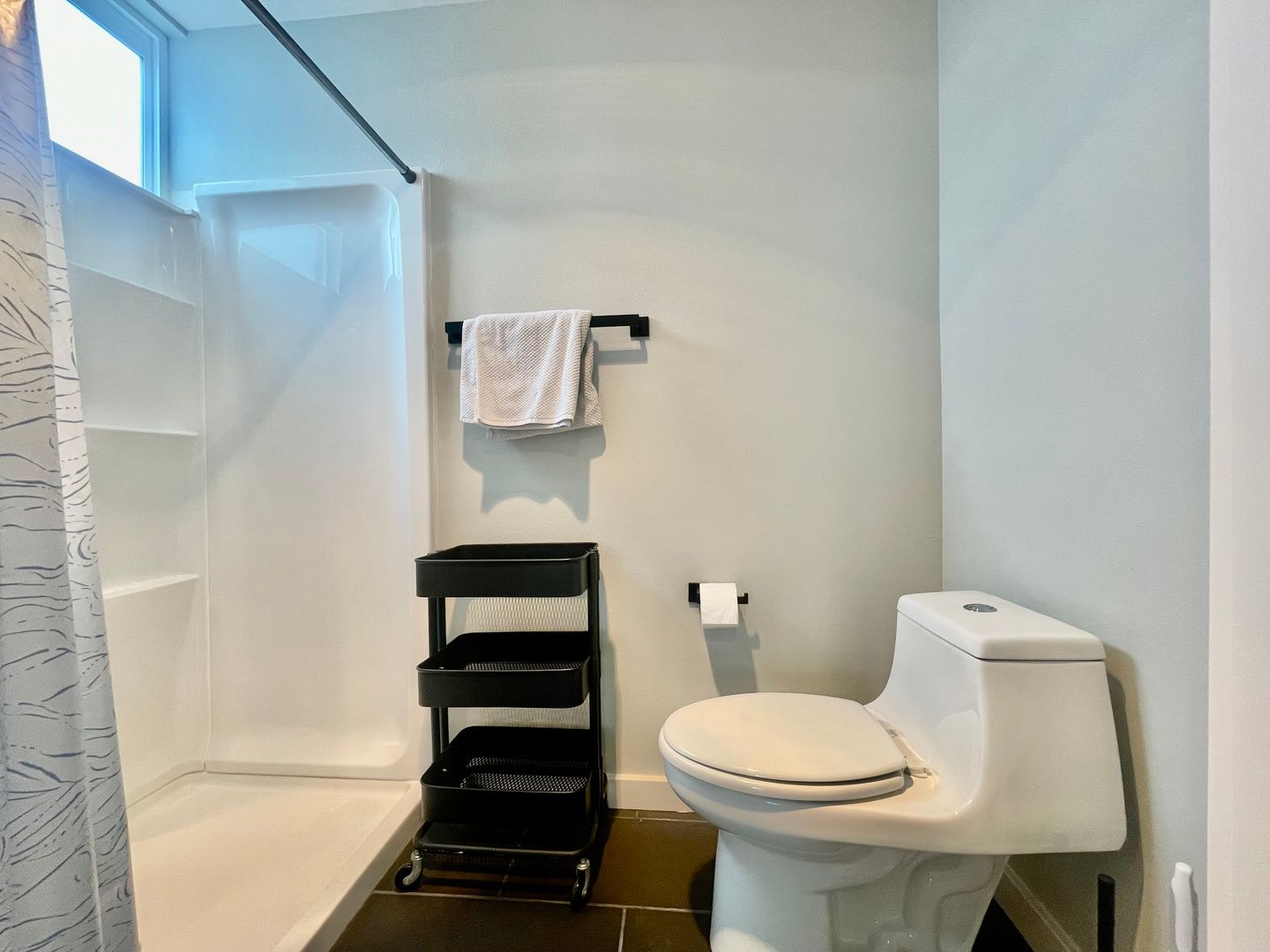 Seattle Apartment: 5253 15th Ave NE