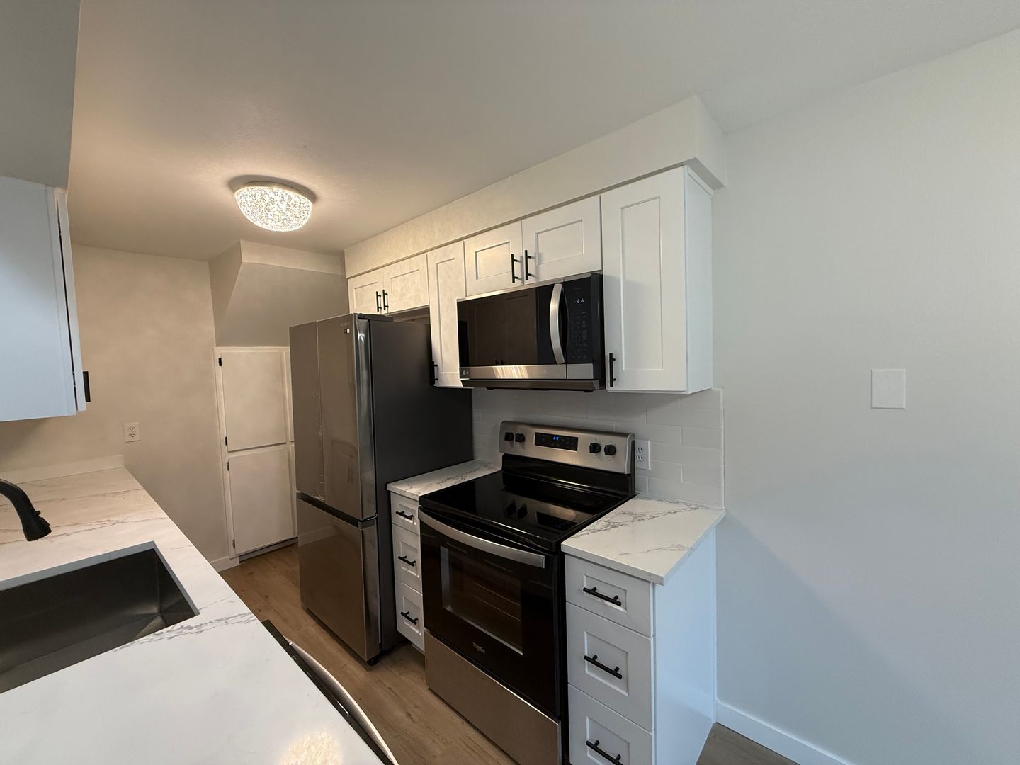 Edmonds Condo: 7812 196th St SW #B4