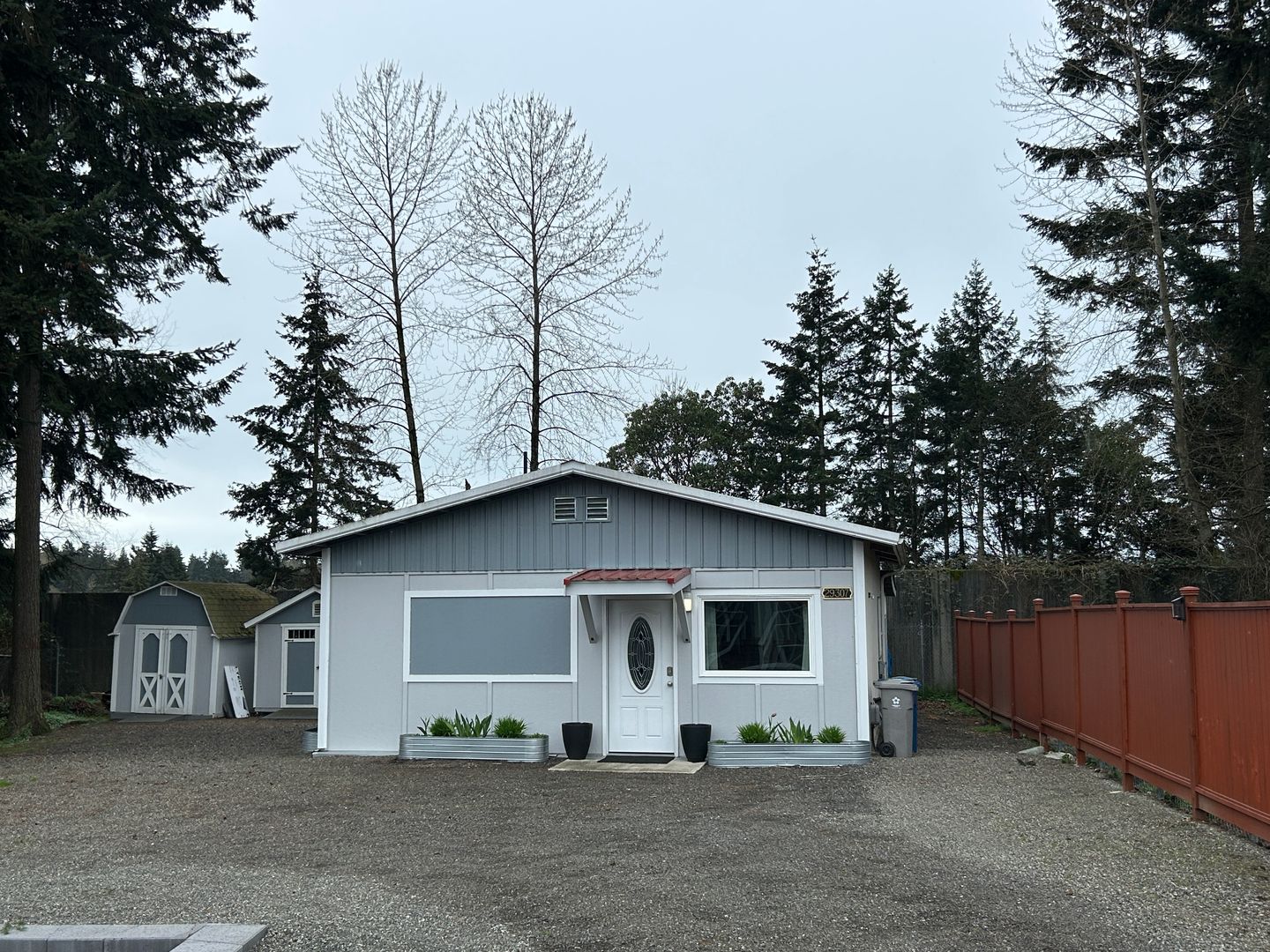 Auburn House: 29307 32nd Pl S
