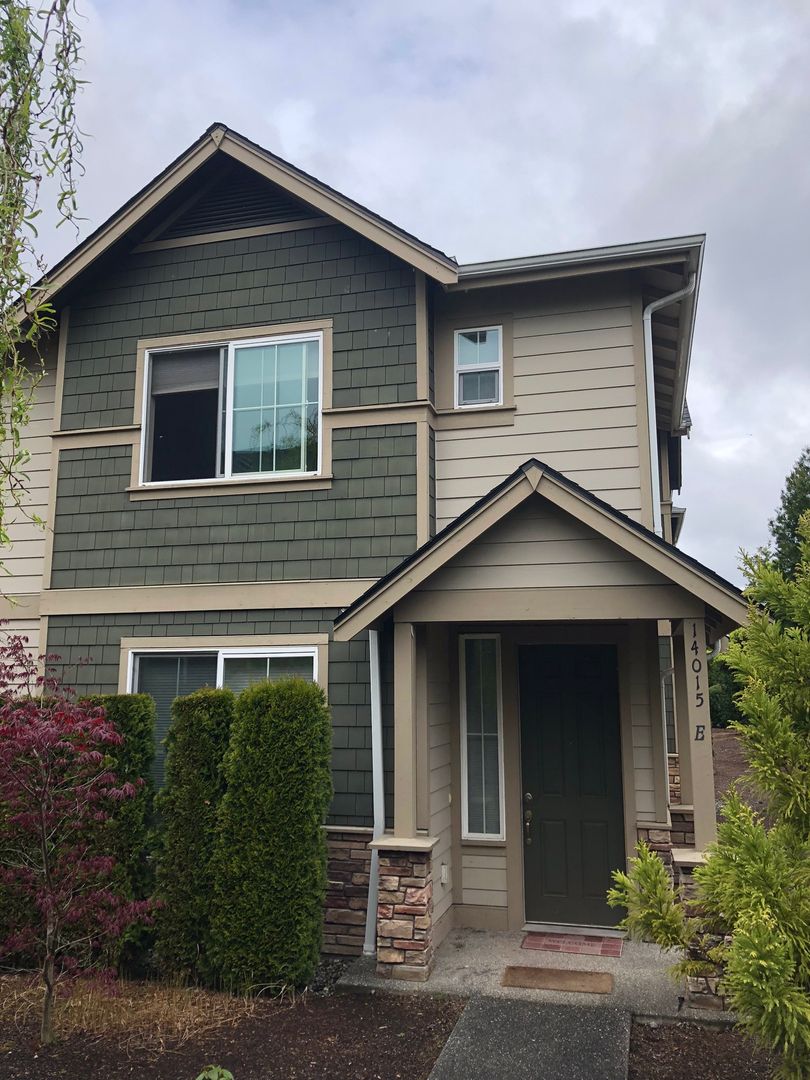 Millcreek Townhome: 14015 34th Dr SE, Unit E