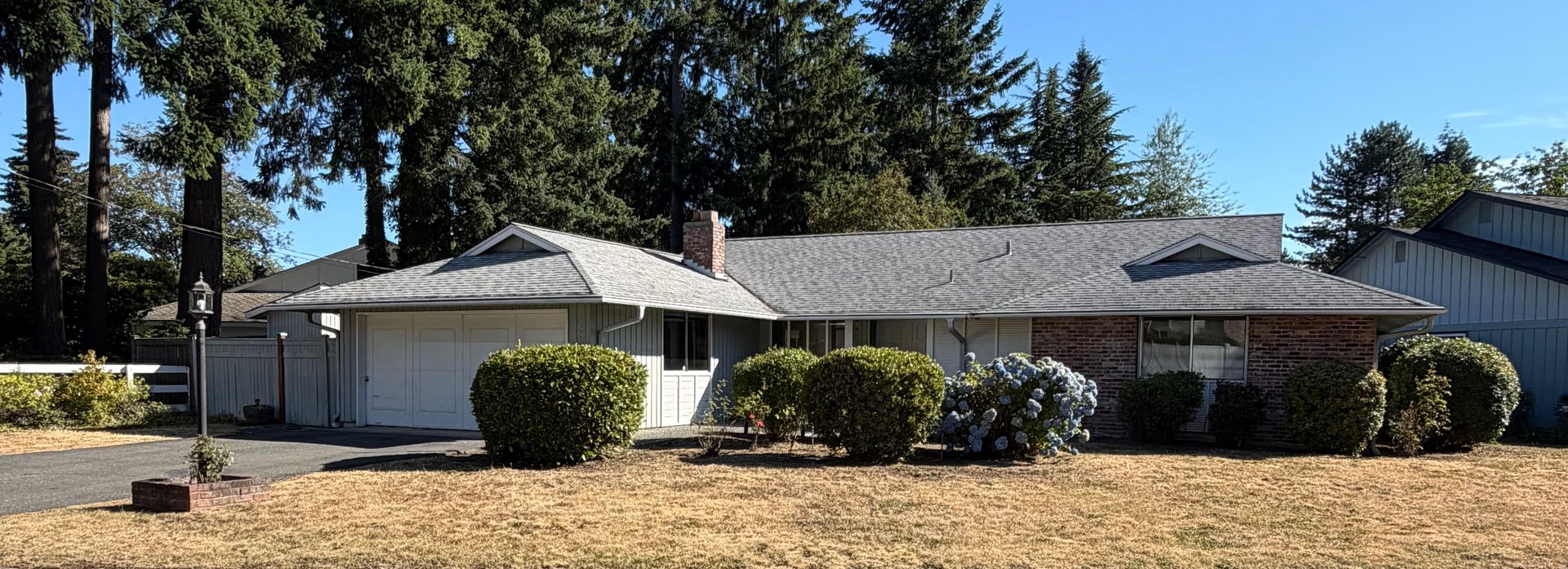 Bellevue House: 16508 NE 19th Pl