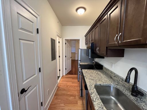 Listing photo thumbnail