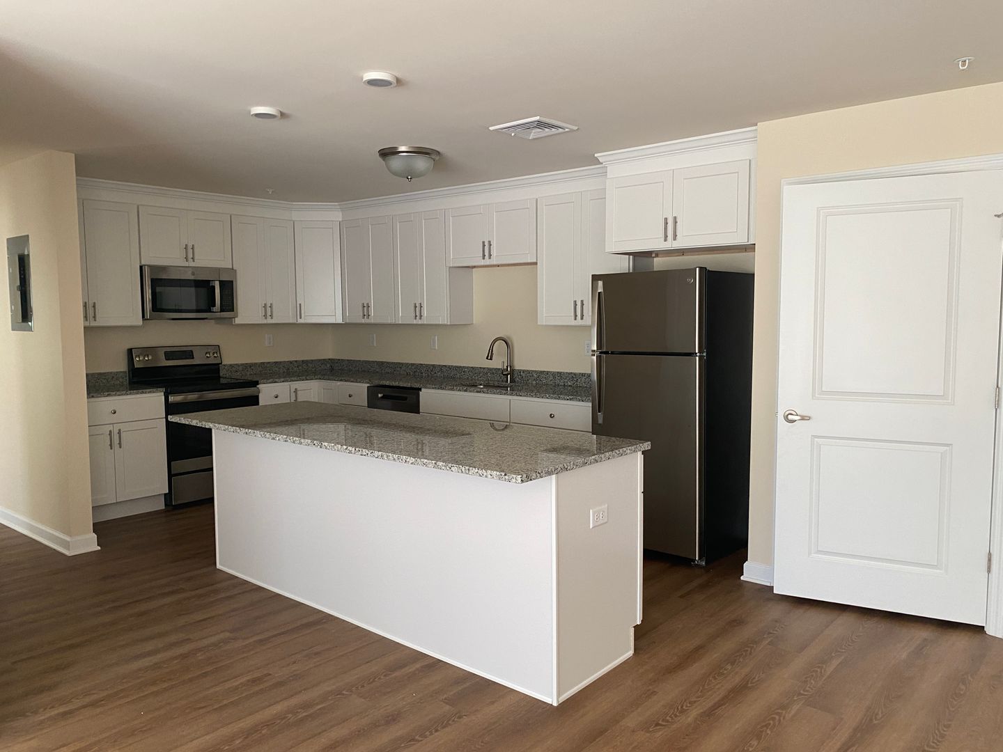 Schenectady Apartment: 540 Northend Drive