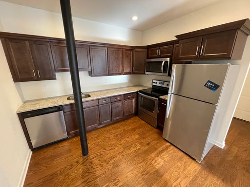 Listing photo thumbnail