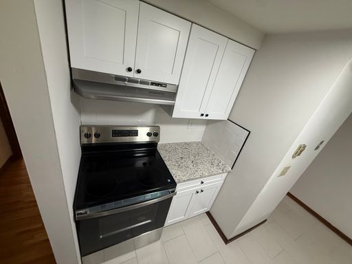 Listing photo thumbnail