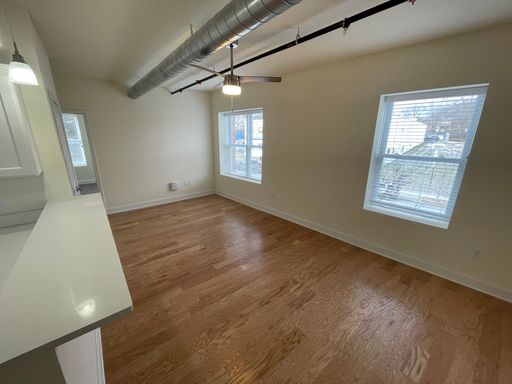 Listing photo thumbnail