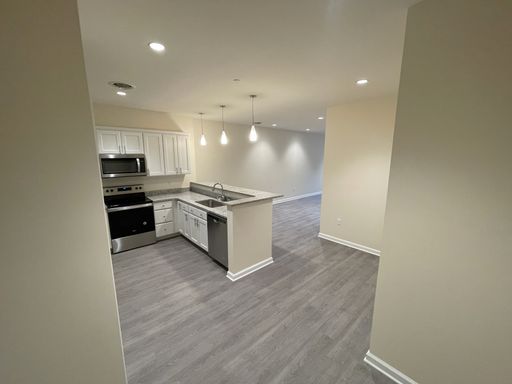 Listing photo thumbnail