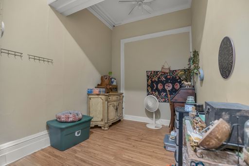 Listing photo thumbnail