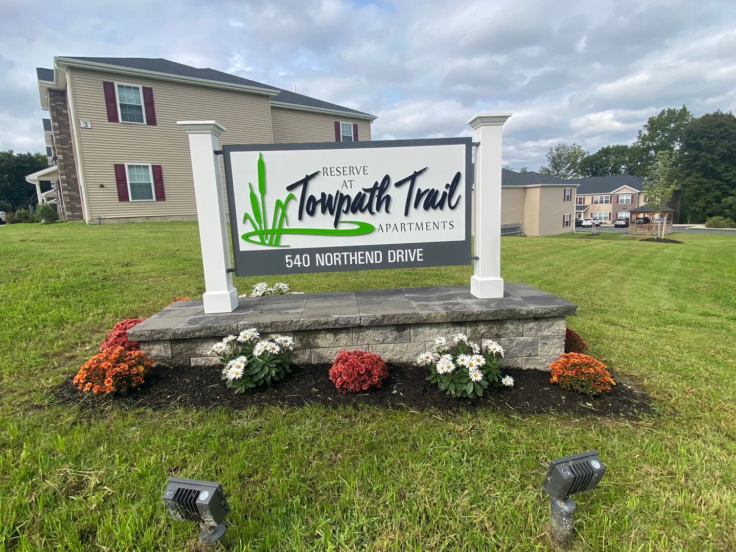 Schenectady Apartment: 540 Northend Drive