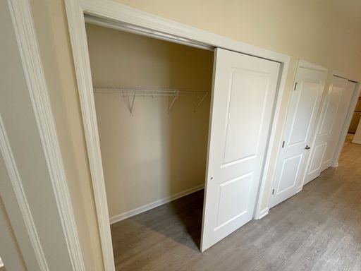 Listing photo thumbnail