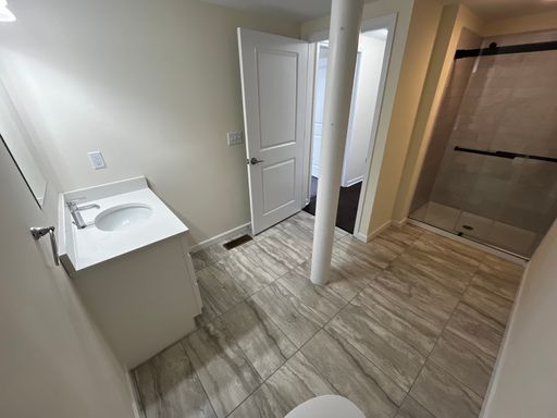 Listing photo thumbnail
