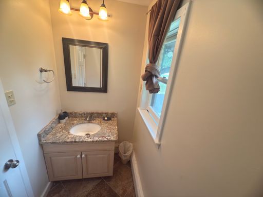 Listing photo thumbnail