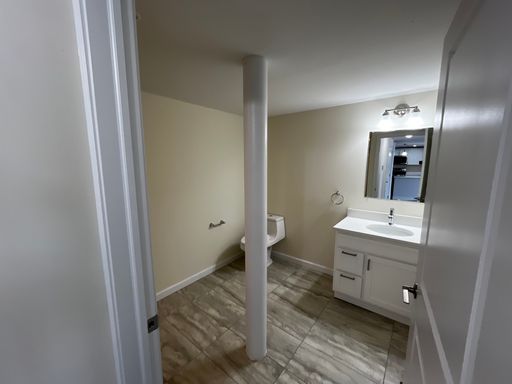 Listing photo thumbnail