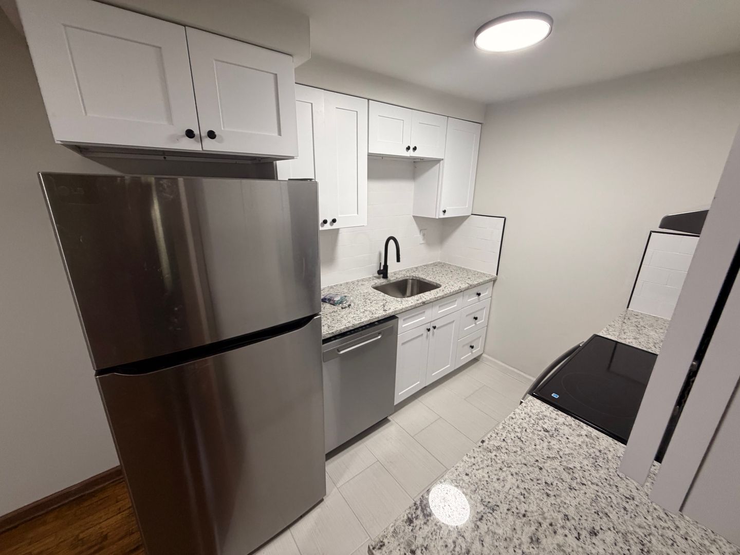 Albany Apartment: 148 McCarty Ave